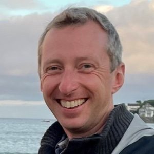 300x300 CB Profile Pic Clive Billiald
