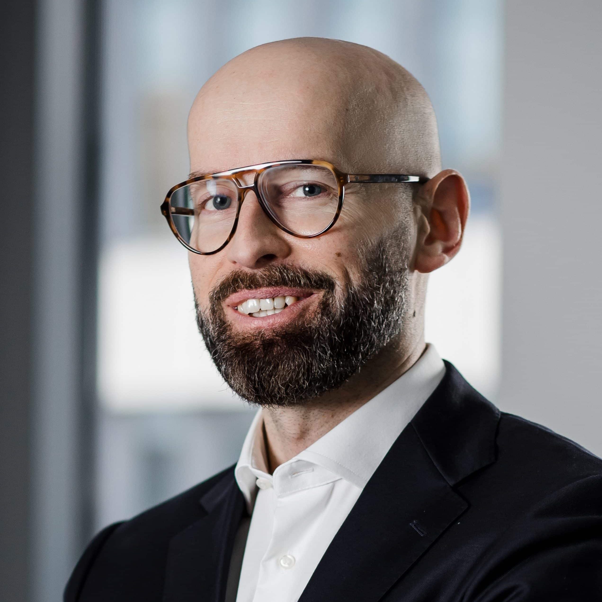 Piotr Dymarski Piotr Dymarski